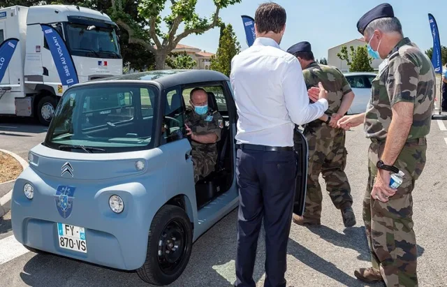 Citroen-Ami-Army-1.jpg