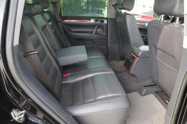 VW-Touareg-16.jpg