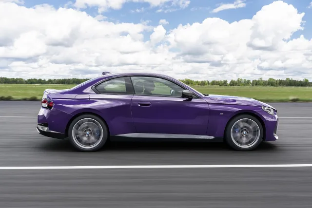 2022-BMW-2-Series-Coupe-M240i-230i-17.jpg