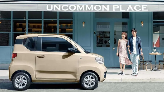 wuling-makes-only-14-in-each-hongguang-mini-ev-it-sells_3.jpg