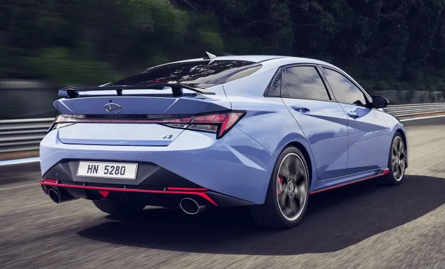 Hyundai Elantra 2021 received a hot N version