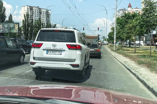 Toyota LC3.jpg