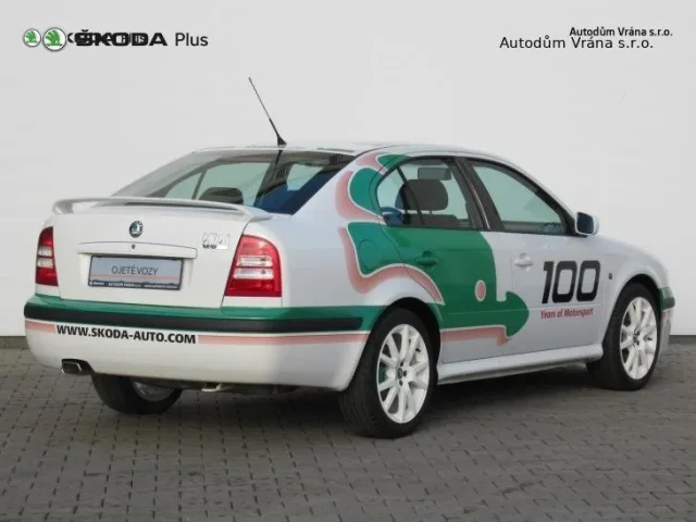 SkodaOctaviaRS 1.jpg