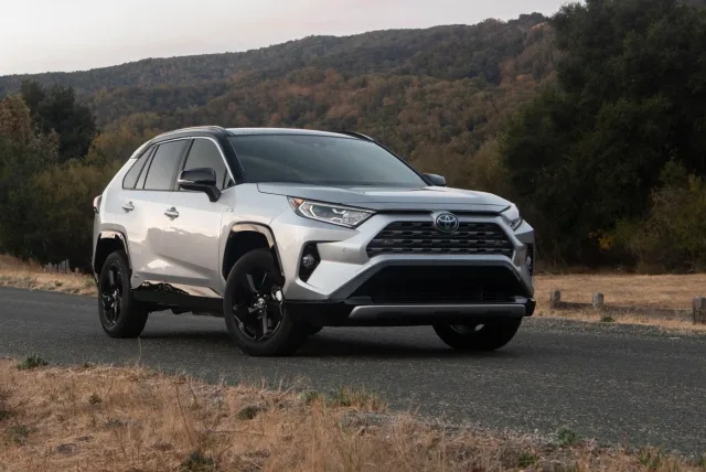Toyota RAV4.jpg
