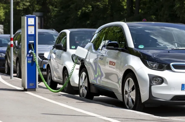 electric_car_0.jpg