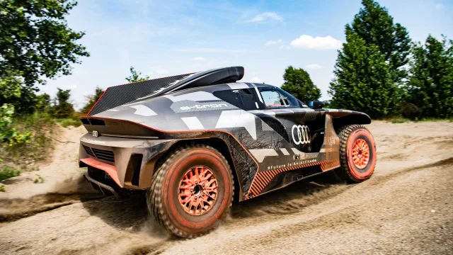 2022-audi-rs-q-e-tron3.jpg
