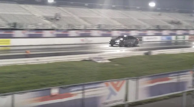 tesla_model_s_plaid_runs_9s_1_4_mile_like_its_nothin.jpg