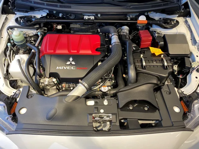 2015-Mitsubishi-Lancer-Evolution-Final-Edition-12.jpg