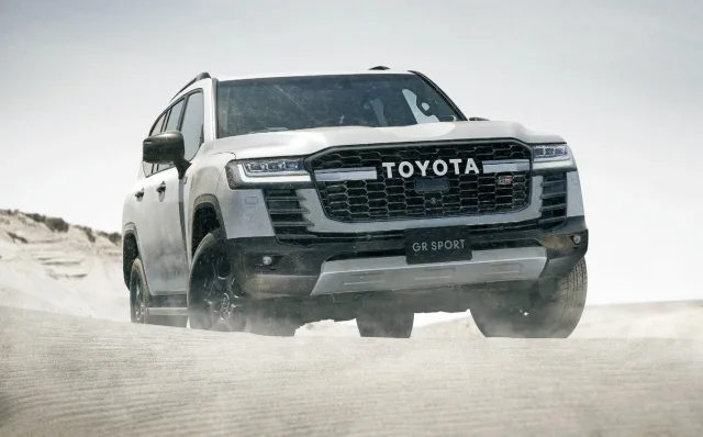 Toyota Land Cruiser 300 received a special GR Sport version