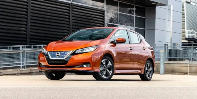 2022-nissan-leaf.jpg