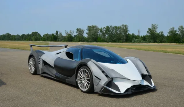 devel-sixteen-prototype_100801275_h.jpg