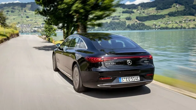 Mercedes-Benz EQS цена в Украине