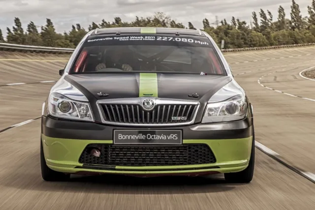 skoda-octavia-rs-boneville2.jpg