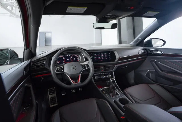Салон Volkswagen Jetta 2022