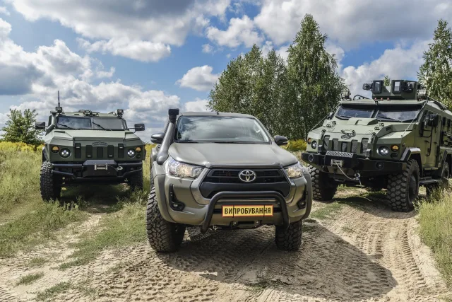 Toyota-Hylux-doopratsovana-pid-vymogy-ZSU.jpg