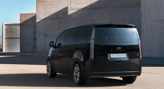 В Україні стартували продажі мінівена Hyundai Staria