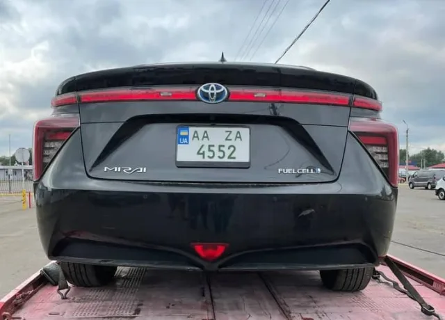 toyota-mirai-v-ukraine.jpg