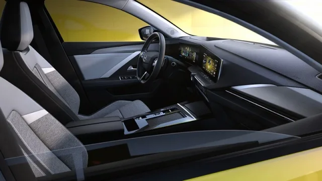 Interior of Opel Astra L