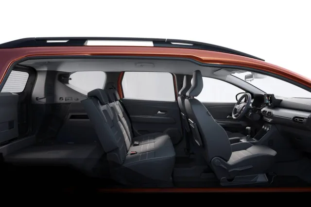 Dacia-Jogger-c-LifeNews-AutoExpert-3.jpg