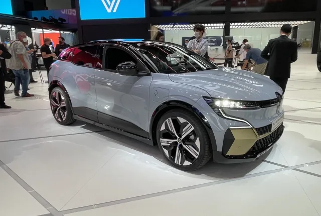 renault-megane-e-tech .jpg