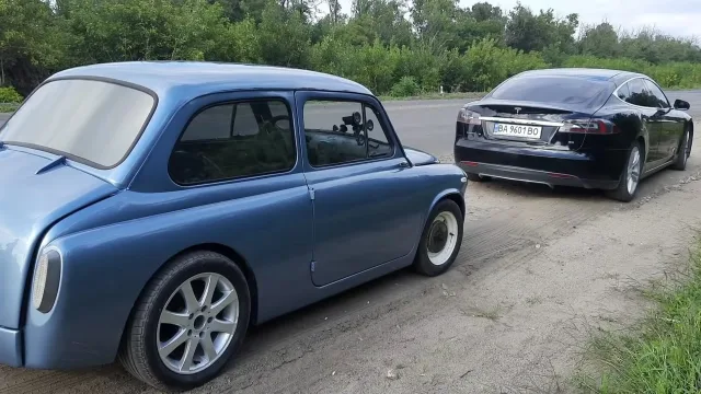zaz-vs-tesla.jpg