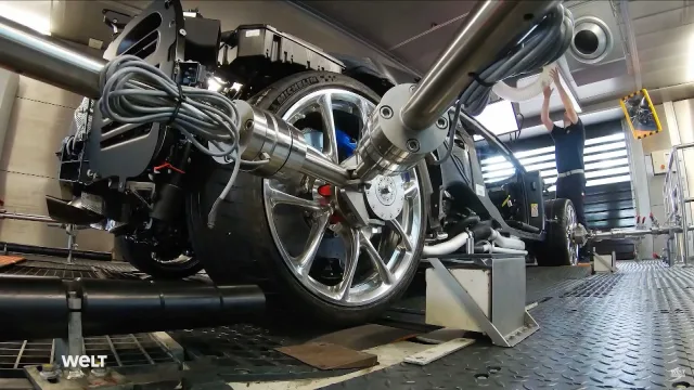 bugatti-chiron-documentary2.jpg