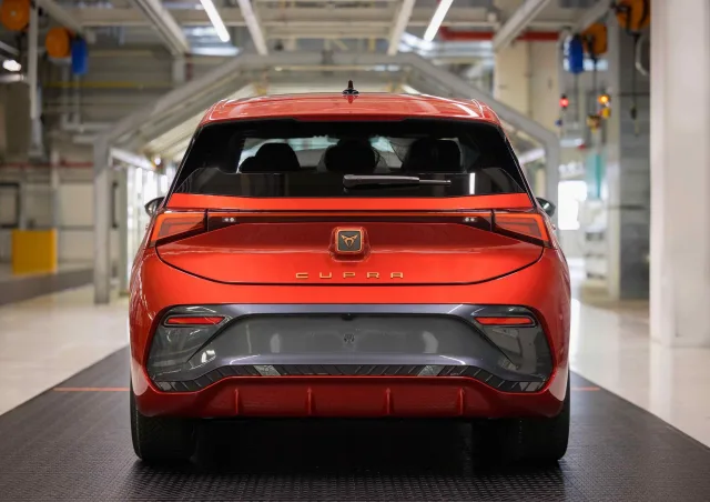 cupra-born-7-scaled.jpg