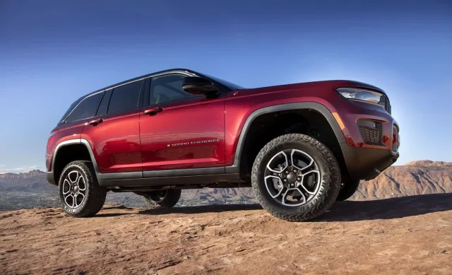 jeep-grand-cherokee-20223.jpg