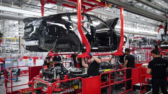tesla-giga-berlin-model-y-general-assembly-tesla-q2-2022-report.jpg
