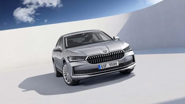 skoda-superb-2024_large.jpg