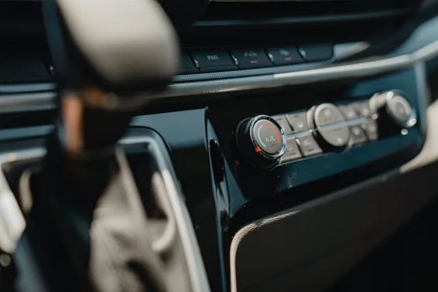 e-deliver9_interior2-1024x682.jpg