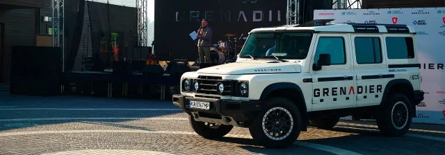 1920x672xineos.jpg