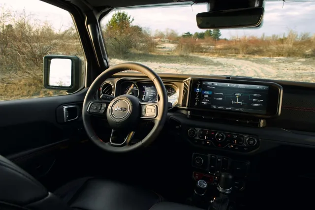 2025-wrangler-pricing-interior.jpg