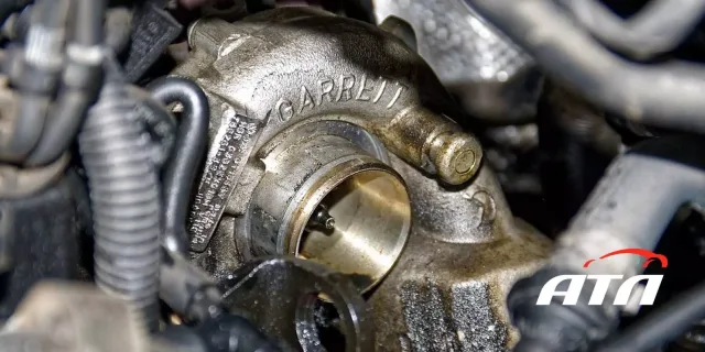 mozhno-li-ezdit-esli-turbina-gonit-maslo.webp