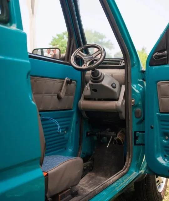 this-is-the-slimmest-car-in-the-world-and-it-will-have-you-do-a-double-take_14.jpg