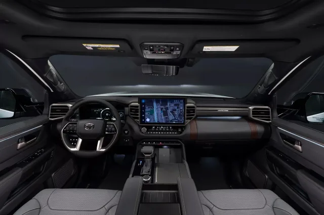 2026-Toyota-Sequoia-722-4 copy_large.jpg