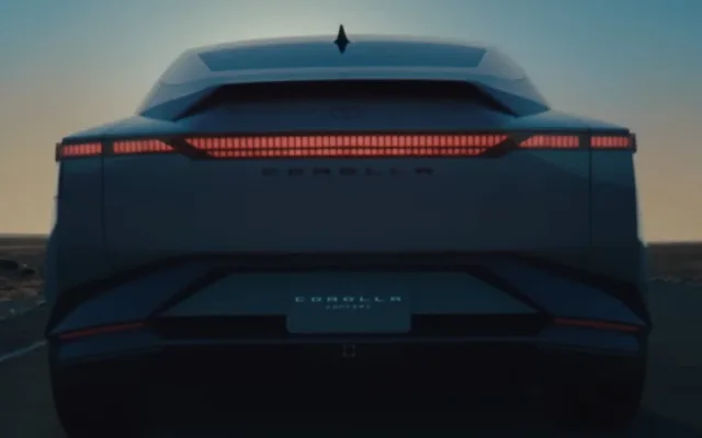 4389571.jpg