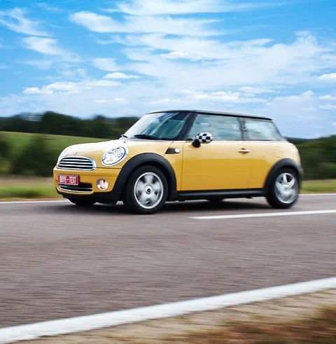 Сонячний зайчик. Отримуємо задоволення від MINI Cooper