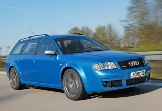 Экспресс в никуда. Изучаем возможности суперуниверсала Audi RS6 Avant