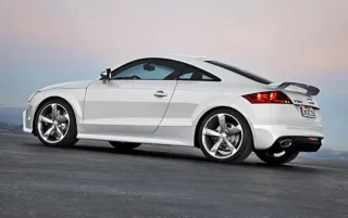 Экспресс в никуда. Изучаем возможности суперуниверсала Audi RS6 Avant