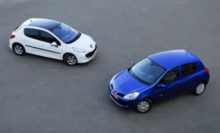 Сердцеедки. Как нас пытались охмурить Peugeot 207 и Renault Clio