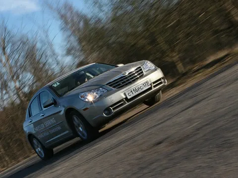 Cup holder. Chrysler held a presentation of the new Sebring in Russia