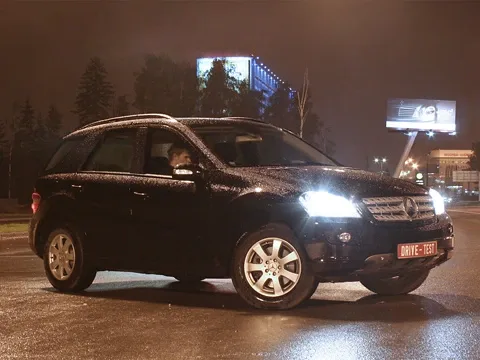 Не надо грязи. Зачем Mercedes M-class покорять бездорожье?