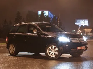 Не треба бруду. Навіщо Mercedes M-class підкорювати бездоріжжя?
