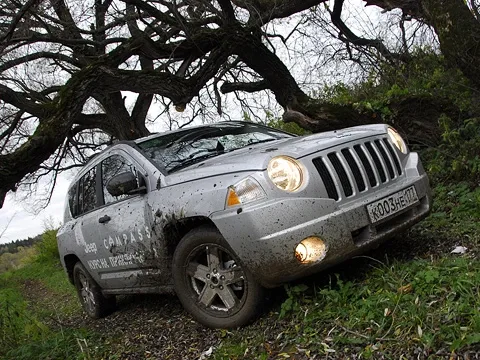 Шукач пригод. Приймаємо грязьові ванни на новому Jeep Compass