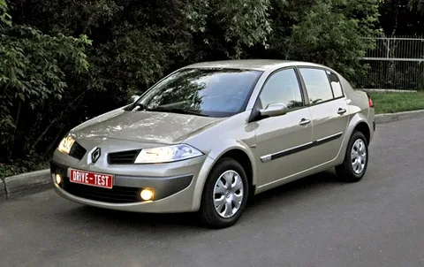 Ввічливий француз. Як за нами доглядав Renault Megane
