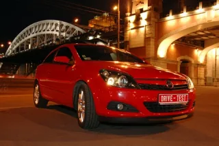Сигнальная ракета. Как мы получали удовольствие от Opel Astra GTC Turbo