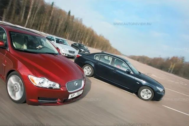 Рок, блюз і Jaguar. Audi A6, BMW 525i, Jaguar XF і Mercedes-Benz E 280