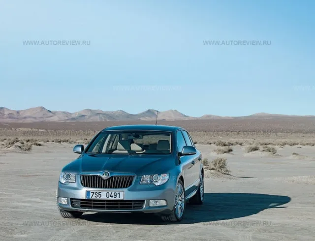 Седчбек. Skoda Superb з чудо-дверима