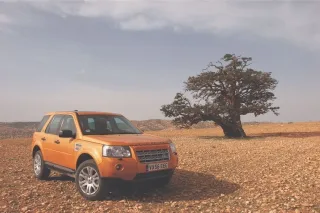Рудий. Land Rover Freelander у пісках Марокко